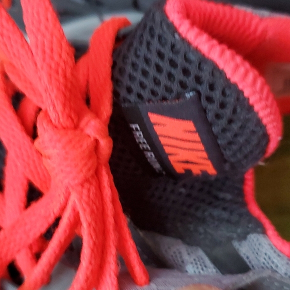 Nike Running Shoes - Picture 5 of 5